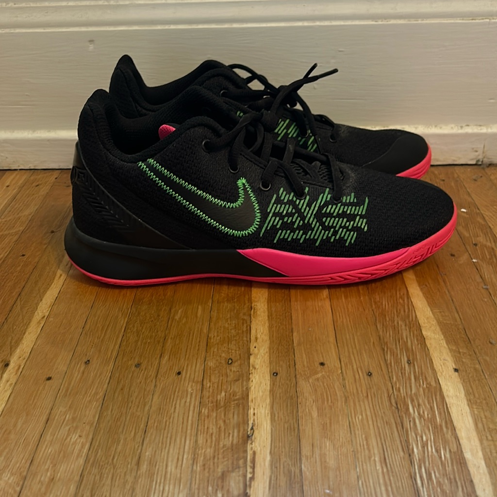 Kyrie Flytrap 2